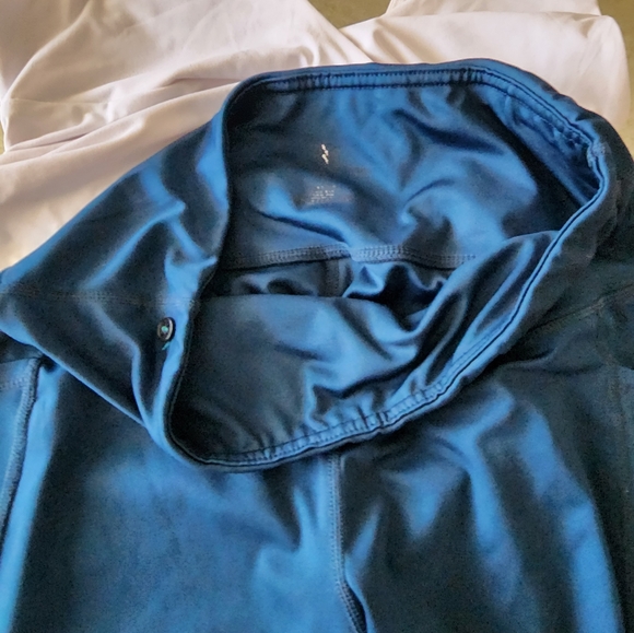 Fabletics Top & pants combo - Picture 7 of 7